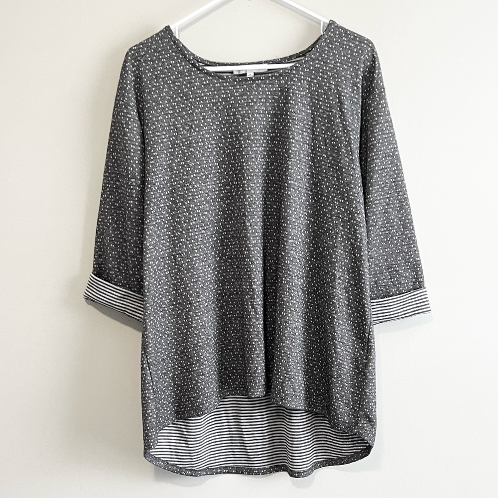 Rose + Olive Micro Dot 3/4 Sleeve Knit Blouse